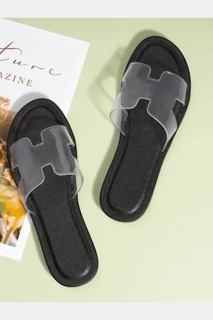 DressBerry Women Synthetic Solid Sliders