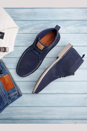 LOUIS STITCH Men Mid-Top Solid Suede Desert Boots
