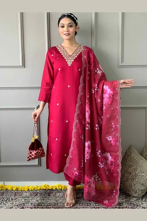 HERE&NOW Women Embroidered Regular Sequinned Chanderi Silk Kurti with Trousers & With Dupatta