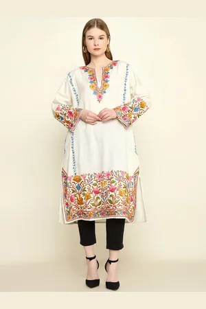 CRAFTBAZAR Women Floral Embroidered Keyhole Neck Kurta