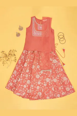 Pantaloons Girls Embroidered Sequinned Ready to Wear Lehenga & Blouse With Dupatta