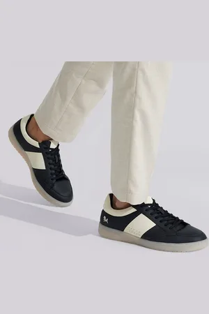 NEEMANS Men Colourblocked Round Toe Sneakers