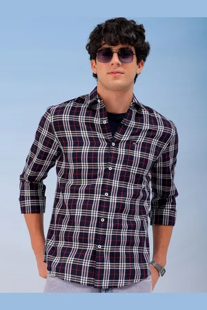 The Indian Garage Co Men Spread Collar Checked Cotton Slim Fit Casual Shirt