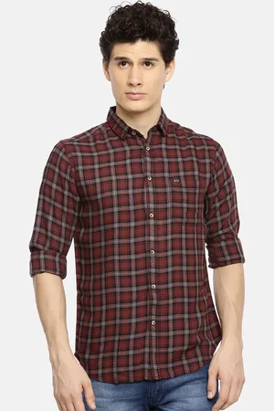 The Indian Garage Co Men Red & Grey Slim Fit Checked Casual Shirt