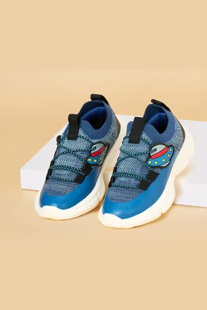 Pantaloons Boys Woven Design Sneakers