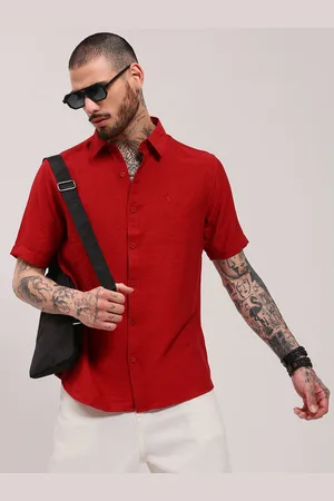 SHOWOFF Men Comfort Spread Collar Solid Cotton Casual Shirt