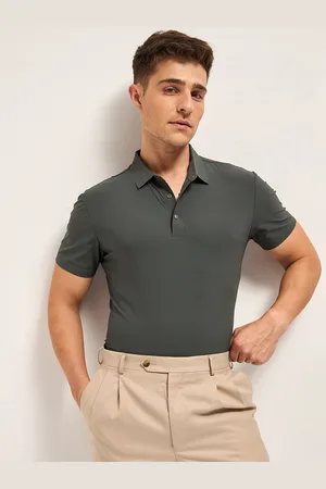 The Bear House Men Quick Dry Solid Polo Collar Slim Fit Performance T-shirt