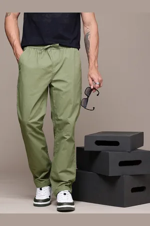 Roadster The Life Co. Men Checked Straight Fit Pure Cotton Chinos Trousers