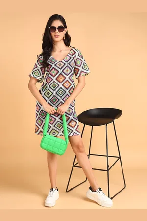 DressBerry Women Self Design V-Neck Crochet Sheath Mini Dress