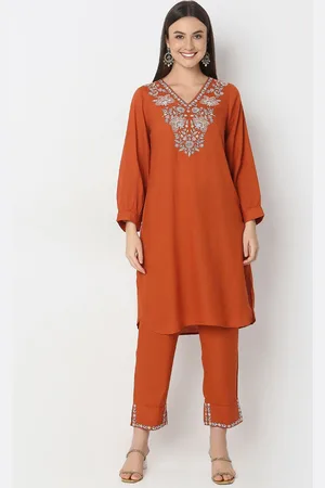 Ethnicity Floral Yoke Design Thread Work Straight Kurta With Trousers