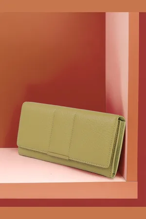 DressBerry Women Animal Textured Envelope Wallets