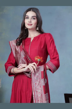 Lakshita Women Regular Kurta with Palazzos & With Dupatta