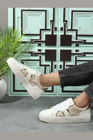Elle Women Textured Round Toe Lace-Ups Sneakers