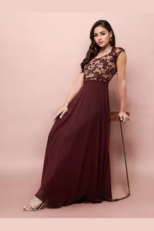Miss Chase Women Lace Overlaid Maxi Dress