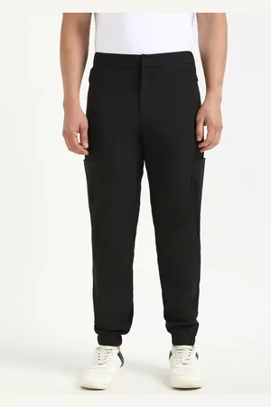Calvin Klein Men Tapered Fit Mid-Rise Cargos Trousers