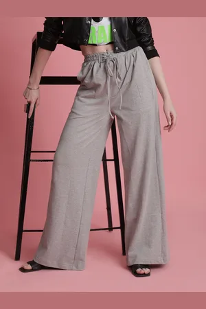 Bene Kleed Women Wide leg Trousers with Waist Band Detailing