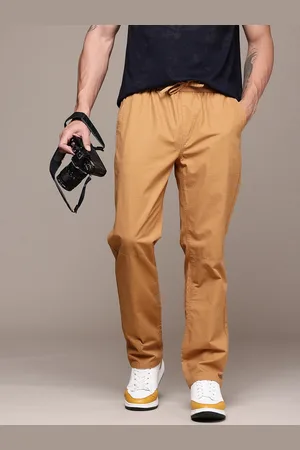 Roadster The Life Co. Men Checked Straight Fit Pure Cotton Chinos Trousers