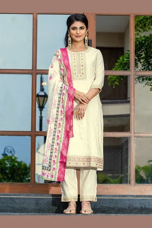 Lilots Women Floral Embroidered Regular Kurta with Trousers & With Dupatta