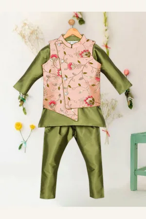 SAKA DESIGNS Boys Mandarin Collar Long Sleeves Regular Kurta With Pyjama With Nehru Jacket