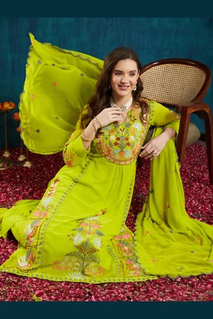 RAJGRANTH Floral Embroidered Pure Georgette Straight Kurta with Palazzos & Dupatta