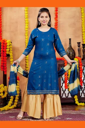 Aarika Girls Printed Thread Work Kurta