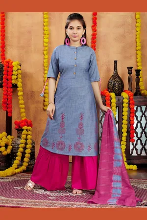 Aarika Girls Printed Flared Sleeves Kurta