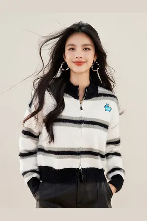 JC Collection Women Striped Long Sleeves Crop Pullover
