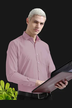 STELLERS Men Comfort Spread Collar Solid Cotton Formal Shirt
