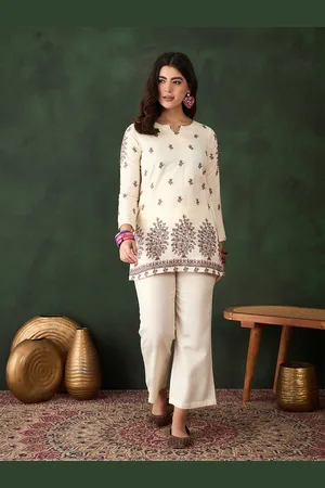 Sangria Peach Floral Self Design Round Neck Three-Quarter Sleeves Top With Trouser