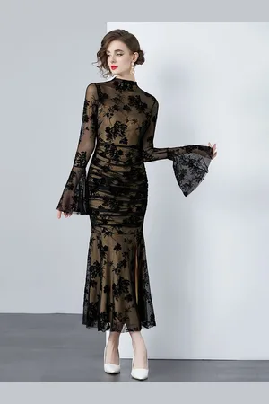 JC Collection Women Floral Printed Bell Sleeve Sheath Dress