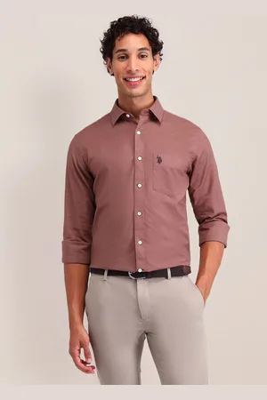 U.S. Polo Assn. Men Spread Collar Solid Cotton Tailored Fit Casual Shirt