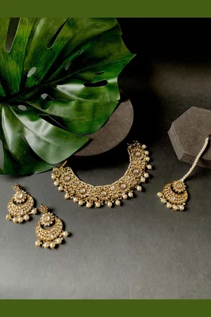 I Jewels Gold-Plated Kundan Studded & Beads Beaded Necklace With Earrings & Maang Tika