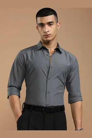 Highlander Men Spread Collar Solid Slim Fit Formal Shirt