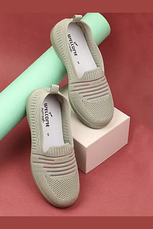 Welcome Women Textured Round Toe Mesh Slip-On Sneakers