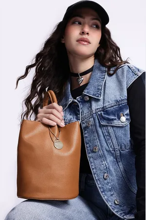 Mast & Harbour Bucket Handheld Bag with Pouch