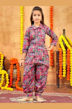 Aarika Girls Printed Regular Pure Cotton Kurta with Patiala
