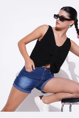 SHOWOFF Women V-Neck Sleeveless Twisted Crop Top