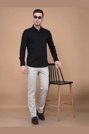 Crimsoune Club Men Classic Spread Collar Solid Cotton Casual Shirt