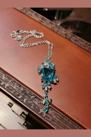 Designs & You Silver-Plated Contemporary Pendants with Chain