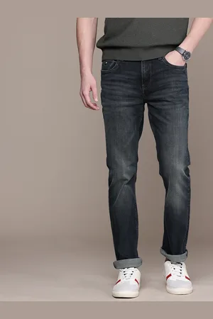 Nautica Men Straight Fit Heavy Fade Stretchable Jeans