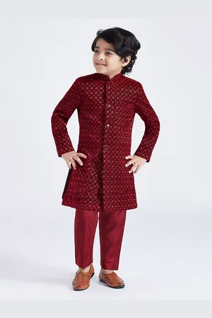 Vastramay Boys Mandarin Collar Embroidered Sherwani Set