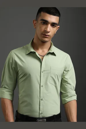 Highlander Men Spread Collar Solid Cotton Slim Fit Formal Shirt