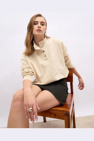 Styli Women Oversize Fit Regular Length Button Placket Sweatshirt