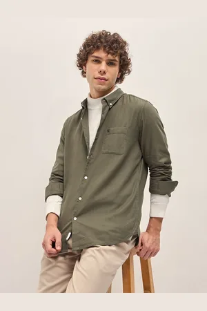 The Bear House Men Button-Down Collar Solid Cotton Slim Fit Casual Shirt