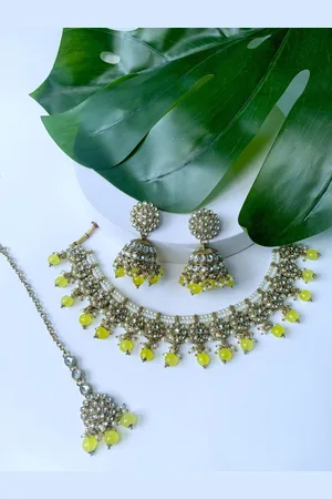 I Jewels Gold-Plated Choker Necklace & Earrings Set With Maang Tika