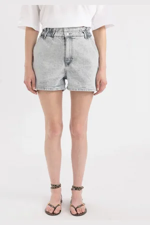 DeFacto Women Mid-Rise Washed Cotton Casual Denim Shorts