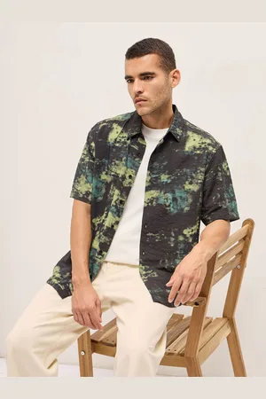 The Bear House Men Relaxed Fit Spread Collar Dyed Casual Shirt