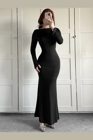DressBerry Women Solid Round Neck Maxi Dress