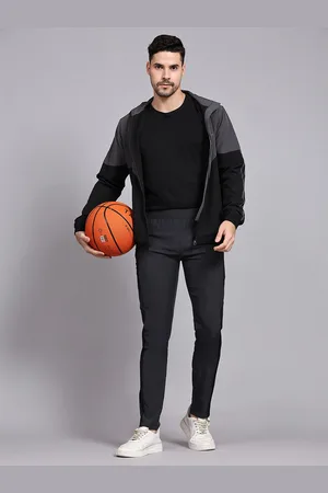 Dpassion Men Colourblocked Mock Collar Tracksuit