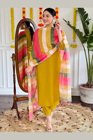 Lilots Floral Embroidered Sequinned Chanderi Silk Straight Kurta With Trouser And Dupatta